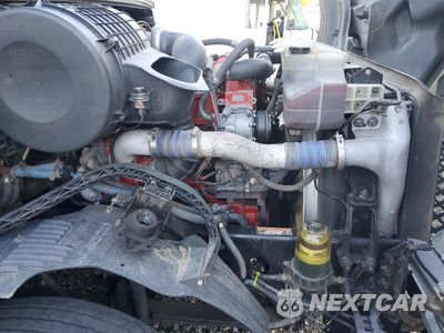 Zdjęcie 11 z 14 samochodu: 2013 VOLVO VN VNL VIN:4V4NC9TGXDN562446 - miniatura