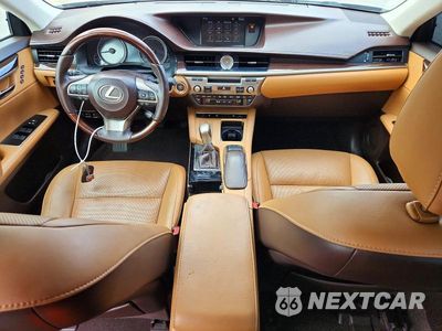 Zdjęcie 8 z 12 samochodu: 2016 LEXUS ES 350 VIN:58ABK1GG4GU018486 - miniatura
