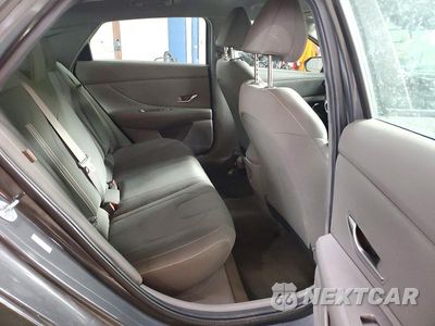 Zdjęcie 10 z 13 samochodu: 2024 HYUNDAI ELANTRA SEL VIN:KMHLM4DG2RU663734 - miniatura
