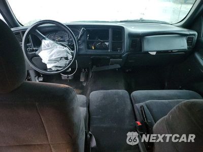 Zdjęcie 8 z 12 samochodu: 2001 CHEVROLET SILVERADO C1500 VIN:2GCEC19T911268163 - miniatura