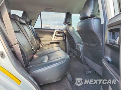 Zdjęcie 11 z 13 samochodu: 2014 TOYOTA 4RUNNER SR5 VIN:JTEBU5JR4E5193539 - miniatura
