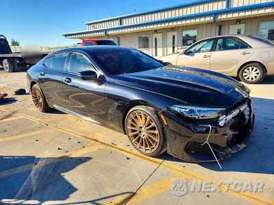 Czwarte zdjęcie samochodu z boku: 2022 BMW M850XI VIN:WBAGV8C02NCH93334 - miniatura
