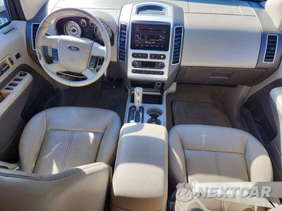 Zdjęcie 8 z 13 samochodu: 2007 FORD EDGE SEL PLUS VIN:2FMDK49C27BB62491 - miniatura