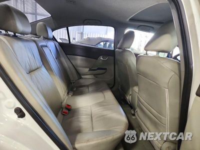 Zdjęcie 10 z 12 samochodu: 2012 HONDA CIVIC EXL VIN:2HGFB2F94CH548400 - miniatura