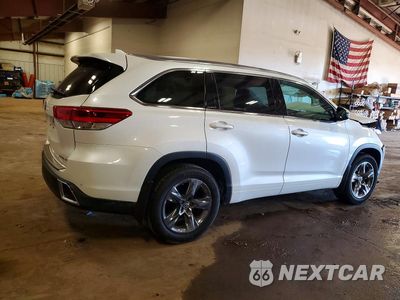 Trzecie zdjęcie samochodu z tyłu: 2019 TOYOTA HIGHLANDER LIMITED PLATINUM VIN:5TDDZRFH2KS940003 - miniatura