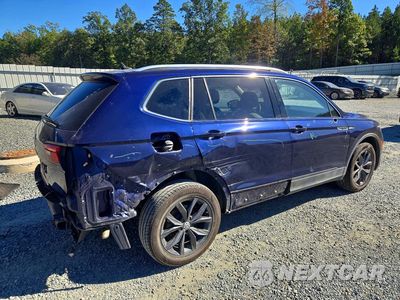 Trzecie zdjęcie samochodu z tyłu: 2022 VOLKSWAGEN TIGUAN SE VIN:3VV3B7AX0NM102805 - miniatura