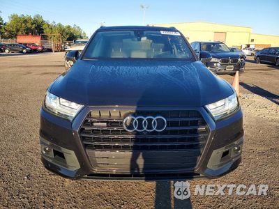 Piąte zdjęcie samochodu w środku: 2017 AUDI Q7 PRESTIGE VIN:WA1VAAF75HD027061 - miniatura