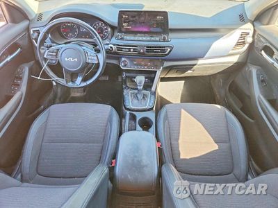 Zdjęcie 8 z 14 samochodu: 2022 KIA SELTOS S VIN:KNDEU2AA8N7264837 - miniatura
