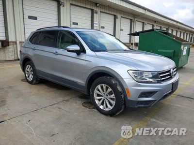 Czwarte zdjęcie samochodu z boku: 2019 VOLKSWAGEN TIGUAN S VIN:3VV0B7AX1KM192819 - miniatura