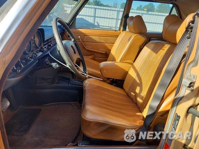 Zdjęcie 7 z 12 samochodu: 1976 MERCEDES-BENZ 240-CLASS VIN:11511712128742 - miniatura