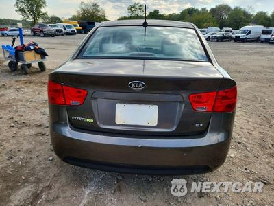 Zdjęcie 6 z 13 samochodu: 2011 KIA FORTE EX VIN:KNAFU4A29B5366466 - miniatura