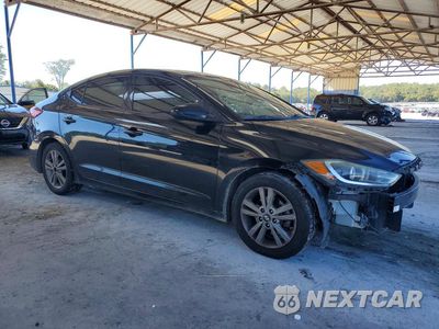 Czwarte zdjęcie samochodu z boku: 2017 HYUNDAI ELANTRA VALUE EDITION VIN:5NPD84LF8HH153063 - miniatura