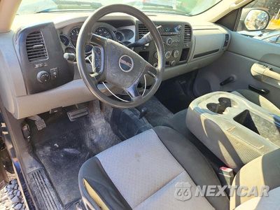 Zdjęcie 8 z 12 samochodu: 2007 GMC SIERRA K2500 HEAVY DUTY VIN:1GTHK24K07E571957 - miniatura