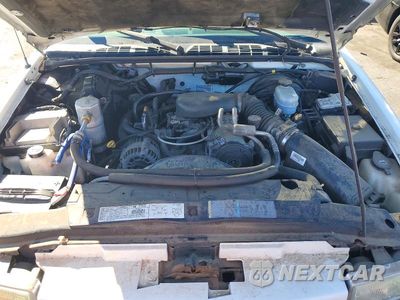 Zdjęcie 12 z 13 samochodu: 2002 CHEVROLET BLAZER VIN:1GNDT13W82K174878 - miniatura
