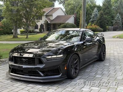 2024 FORD MUSTANG DARK HORSE 1FA6P8R00R5506716 - główne zdjęcie licytacji z USA - miniatura