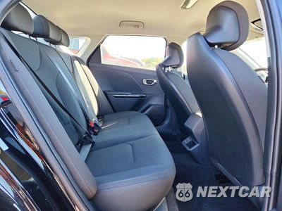 Zdjęcie 10 z 12 samochodu: 2026 KIA K4 LXS VIN:3KPFT4DE2TE342169 - miniatura
