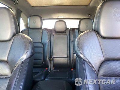 Zdjęcie 10 z 14 samochodu: 2017 PORSCHE CAYENNE VIN:WP1AA2A23HKA89834 - miniatura