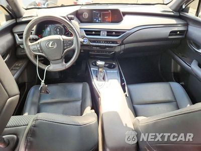 Zdjęcie 8 z 12 samochodu: 2021 LEXUS UX 250H VIN:JTHP9JBH0M2041458 - miniatura