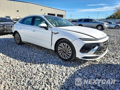 Czwarte zdjęcie samochodu z boku: 2026 HYUNDAI SONATA HYBRID LIMITED VIN:KMHL54JJ2TA144236 - miniatura