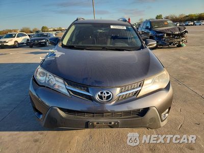 Piąte zdjęcie samochodu w środku: 2015 TOYOTA RAV4 XLE VIN:JTMWFREV9FD074357 - miniatura