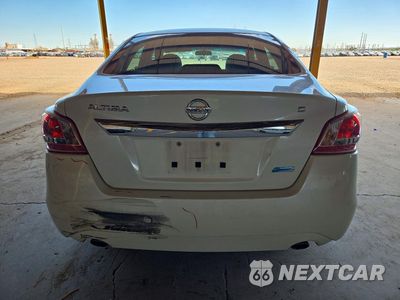 Zdjęcie 6 z 12 samochodu: 2013 NISSAN ALTIMA 2.5 VIN:1N4AL3AP9DN527025 - miniatura