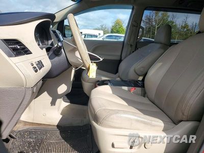 Zdjęcie 7 z 13 samochodu: 2014 TOYOTA SIENNA XLE 7-PASSENGER VIN:5TDDK3DC2ES085235 - miniatura