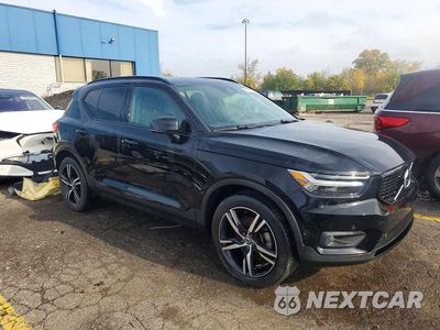 Czwarte zdjęcie samochodu z boku: 2022 VOLVO XC40 T5 R-DESIGN VIN:YV4162UM9N2791083 - miniatura