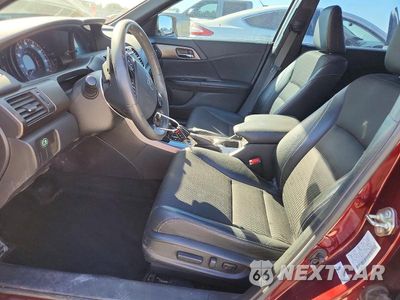 Zdjęcie 7 z 12 samochodu: 2016 HONDA ACCORD SPORT VIN:1HGCR2F59GA080227 - miniatura