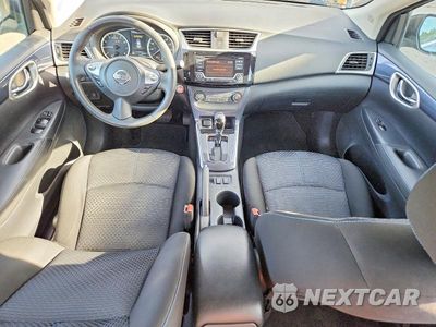 Zdjęcie 8 z 12 samochodu: 2017 NISSAN SENTRA SR VIN:3N1AB7AP8HY268639 - miniatura