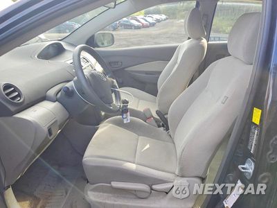 Zdjęcie 7 z 12 samochodu: 2010 TOYOTA YARIS BASE VIN:JTDBT4K34A1356039 - miniatura