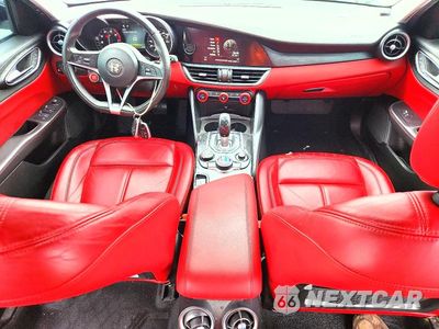 Zdjęcie 8 z 12 samochodu: 2017 ALFA ROMEO GIULIA VIN:ZARFAEBN8H7555123 - miniatura