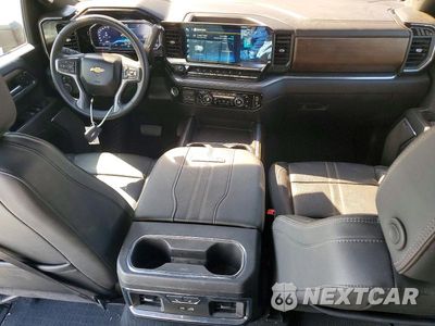Zdjęcie 8 z 12 samochodu: 2024 CHEVROLET SILVERADO K2500 HIGH COUNTRY VIN:2GC4YREY3R1218481 - miniatura