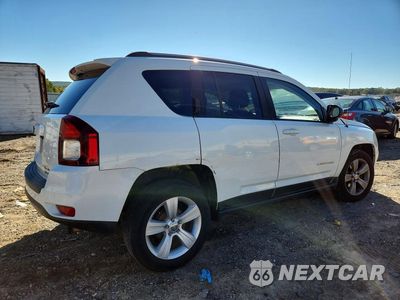 Trzecie zdjęcie samochodu z tyłu: 2016 JEEP COMPASS SPORT VIN:1C4NJCBA1GD670508 - miniatura