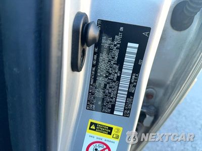Zdjęcie 10 z 14 samochodu: 2011 TOYOTA HIGHLANDER SE VIN:5TDBK3EH9BS090123 - miniatura