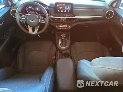 Zdjęcie 8 z 12 samochodu: 2019 KIA FORTE LXS VIN:3KPF24AD2KE066413 - miniatura