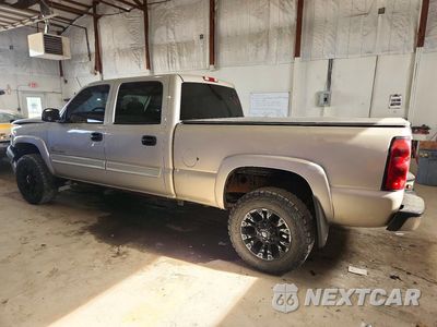 Drugie zdjęcie samochodu z przodu: 2005 CHEVROLET SILVERADO K2500 HEAVY DUTY VIN:1GCHK23205F849457 - miniatura