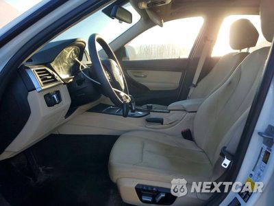 Zdjęcie 7 z 12 samochodu: 2017 BMW 320 XI VIN:WBA8E5G32HNU43375 - miniatura