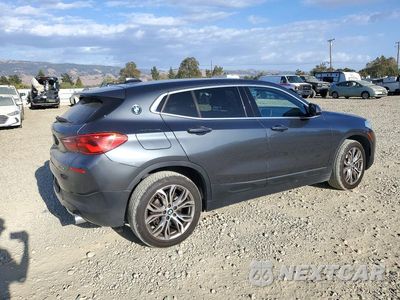 Trzecie zdjęcie samochodu z tyłu: 2018 BMW X2 XDRIVE28I VIN:WBXYJ5C37JEF76777 - miniatura