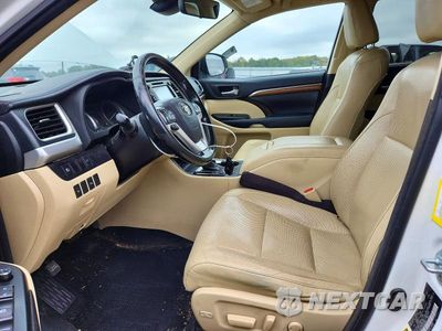 Zdjęcie 7 z 12 samochodu: 2017 TOYOTA HIGHLANDER HYBRID LIMITED VIN:5TDDGRFH3HS023019 - miniatura