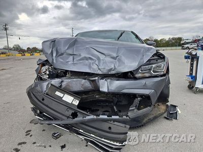 Piąte zdjęcie samochodu w środku: 2017 VOLKSWAGEN PASSAT S VIN:1VWAT7A37HC071006 - miniatura