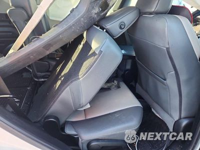 Zdjęcie 11 z 13 samochodu: 2014 TOYOTA RAV4 LIMITED VIN:2T3DFREVXEW184679 - miniatura