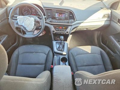 Zdjęcie 8 z 13 samochodu: 2018 HYUNDAI ELANTRA SE VIN:5NPD74LF6JH228951 - miniatura