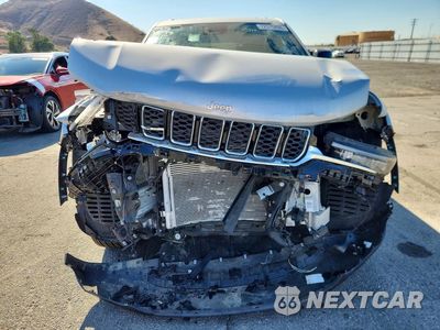Piąte zdjęcie samochodu w środku: 2025 JEEP GRAND CHEROKEE 4XE VIN:1C4RJYB68S8700776 - miniatura