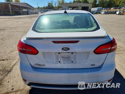 Zdjęcie 6 z 12 samochodu: 2016 FORD FOCUS SE VIN:1FADP3F28GL240337 - miniatura
