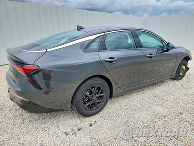 Trzecie zdjęcie samochodu z tyłu: 2026 KIA K5 LXS VIN:KNAG24J72T5481269 - miniatura