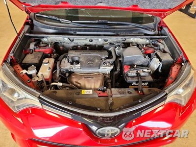 Zdjęcie 12 z 13 samochodu: 2017 TOYOTA RAV4 XLE VIN:JTMRFREV5HJ165112 - miniatura