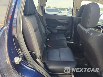 Zdjęcie 10 z 12 samochodu: 2016 MITSUBISHI OUTLANDER SE VIN:JA4AZ3A37GZ006415 - miniatura