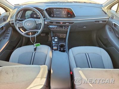 Zdjęcie 8 z 12 samochodu: 2021 HYUNDAI SONATA SEL VIN:5NPEF4JA5MH124146 - miniatura