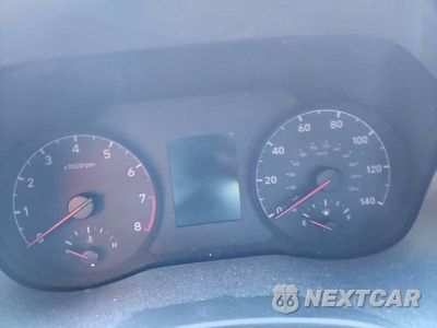 Zdjęcie 9 z 12 samochodu: 2018 HYUNDAI ACCENT SE VIN:3KPC24A3XJE024144 - miniatura