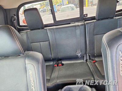 Zdjęcie 10 z 13 samochodu: 2017 NISSAN TITAN XD SV VIN:1N6BA1C48HN554456 - miniatura